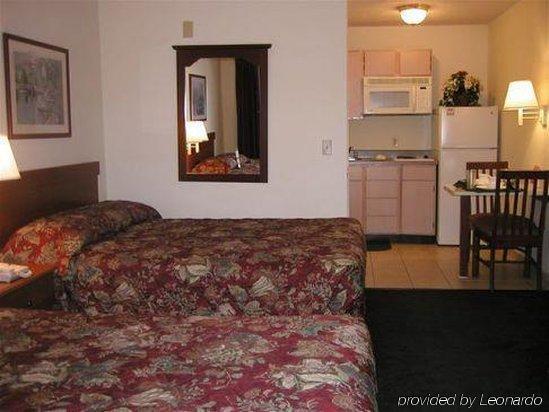 Intown Suites Extended Stay Charlotte Nc -East Independence Chambre photo